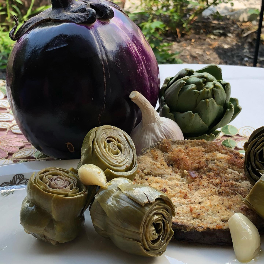 zicari, zicari greenhouse, zicari greenhouses, bedding plants, market, greenhouse dunnvile, ON, lowbanks, microgreens, garden vegetables, vegetable market, season vegetables