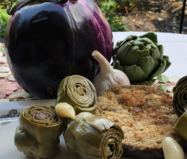 zicari, zicari greenhouse, zicari greenhouses, bedding plants, market, greenhouse dunnvile, ON, lowbanks, microgreens, garden vegetables, vegetable market, season vegetables